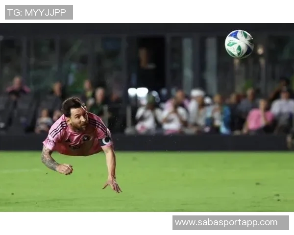 梅西一战成名1球3助助力球队晋级超3600吧友为其打出98高分 梅西一战成名1球3助助力球队晋级超3600吧友为其打出98高分