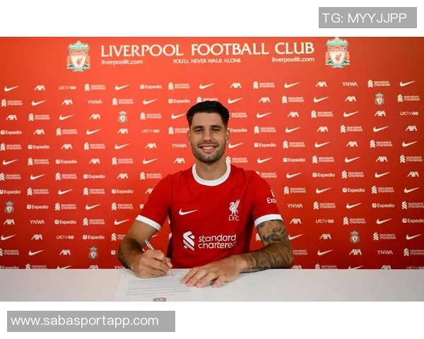 索博斯洛伊在欧冠对法兰克福的带球推进创单场纪录39次