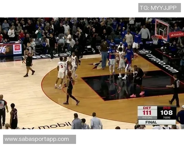 小帝博纳临危受命五记血帽助76人逆转19分展现王者风范